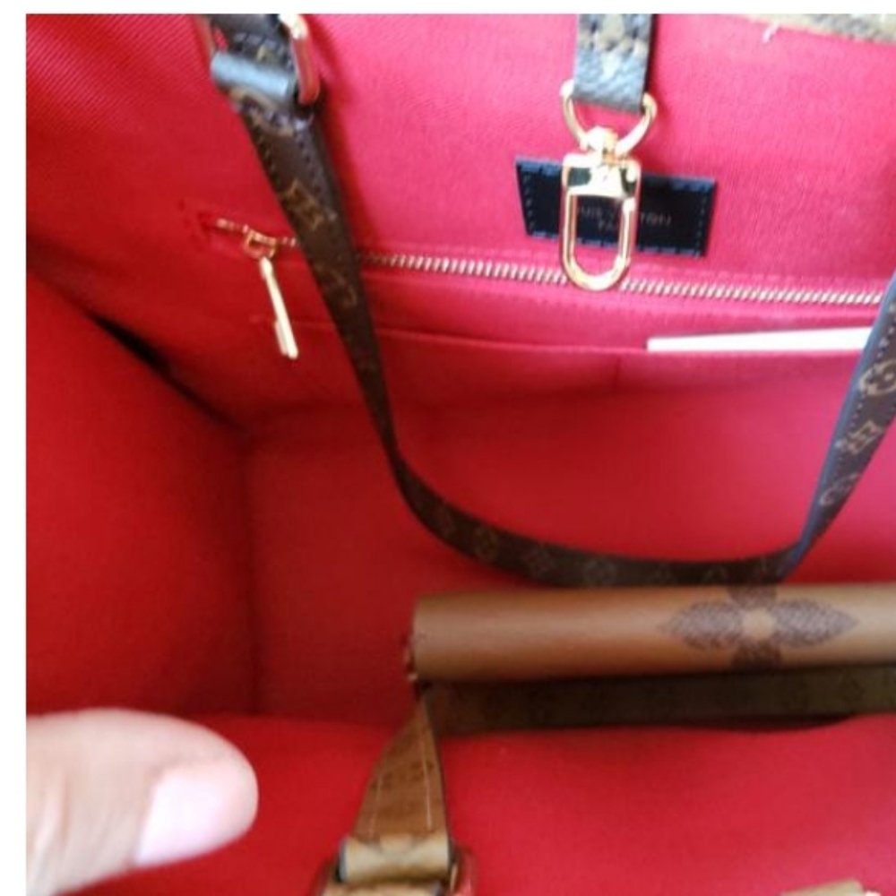 Purse - Picture 6 of 7